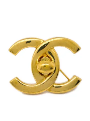 Chanel Pre-Owned ターンロックロゴ ブローチ 通販 - FARFETCH