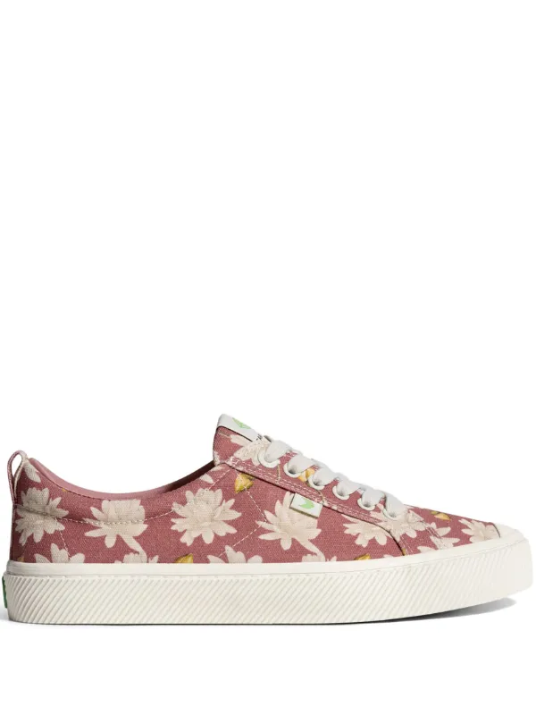 Cariuma OCA Sneakers Pink FARFETCH IN