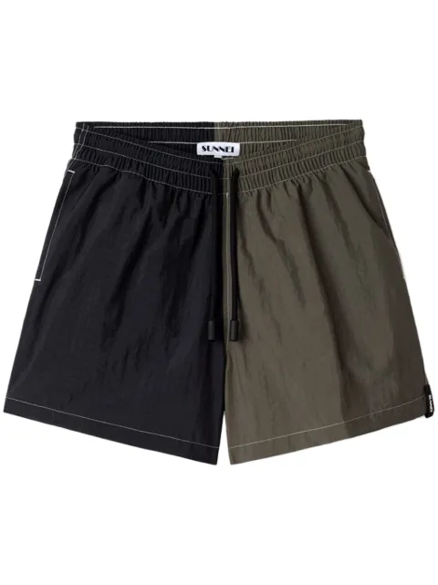 Sunnei shorts de playa con diseño color block
