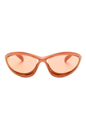 Prada Eyewear A24S ラウンドフレーム サングラス | ピンク | FARFETCH JP