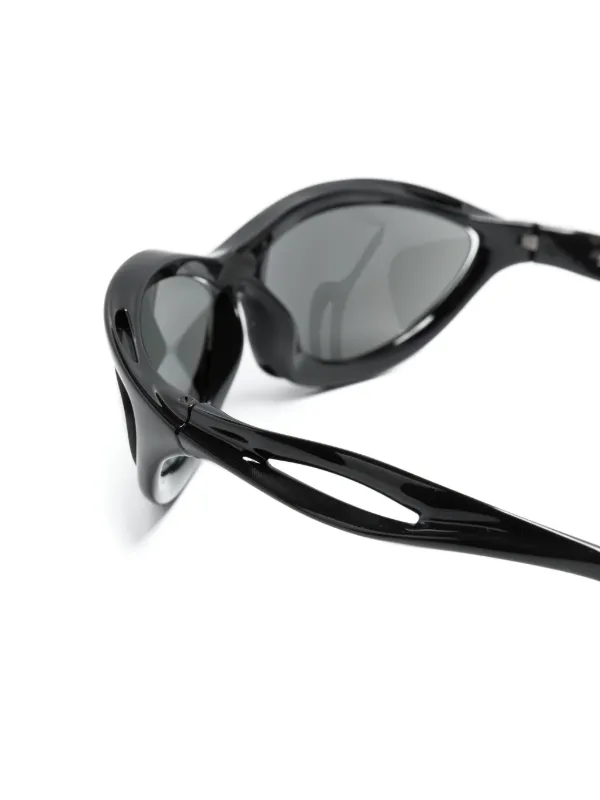 Prada Eyewear ランウェイ ジオメトリック サングラス | ブラック