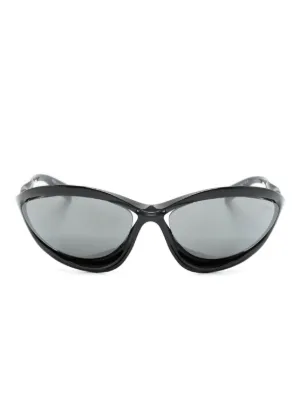 極美品　PRADA　サングラス　キャッツアイ　SPR01V　ブラックフレーム 2026年最新】prada サングラス キャットアイの人気アイテム - メルカリ