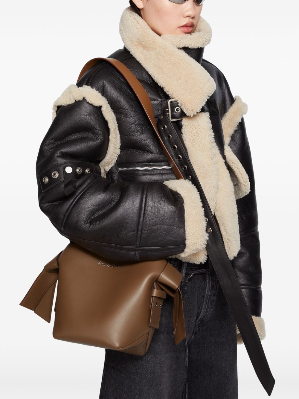 Acne Studios Musubi cross body bag - Brown