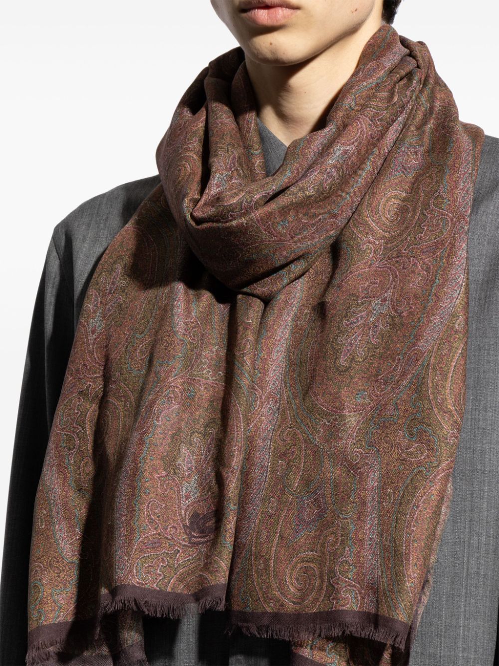 Shop Etro Paisley-print Frayed-edge Scarf In Braun