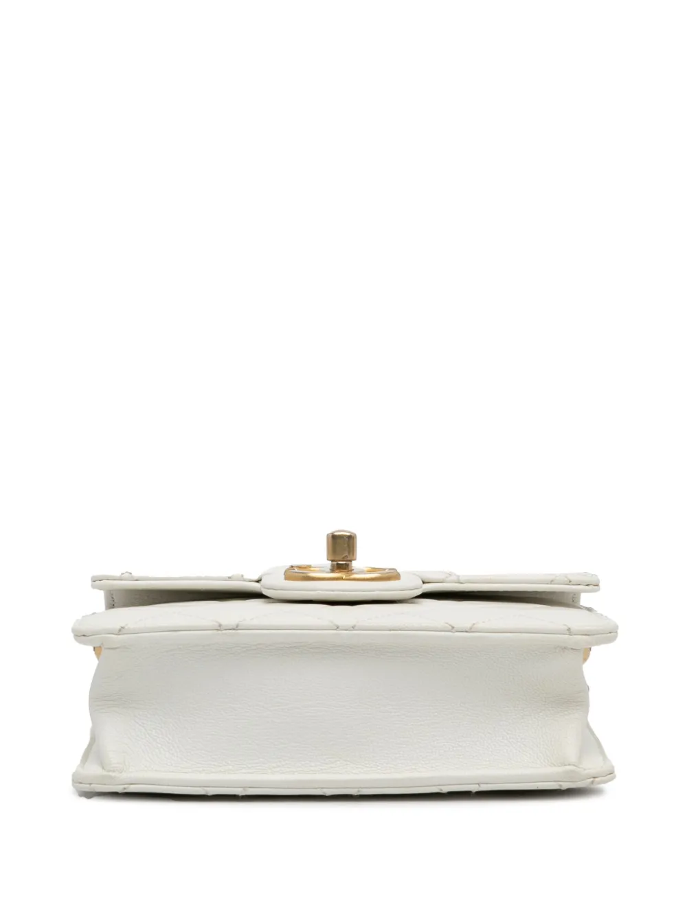 Chanel pearl bag 2019 price clearance