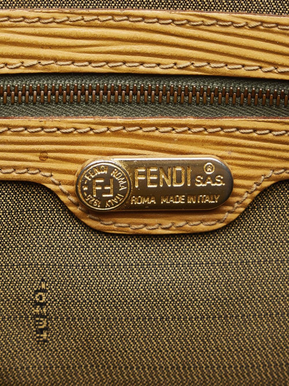 Pre-owned Fendi Zucca Front Pocket Tote 斜挎包（1900年代典藏款） In Brown