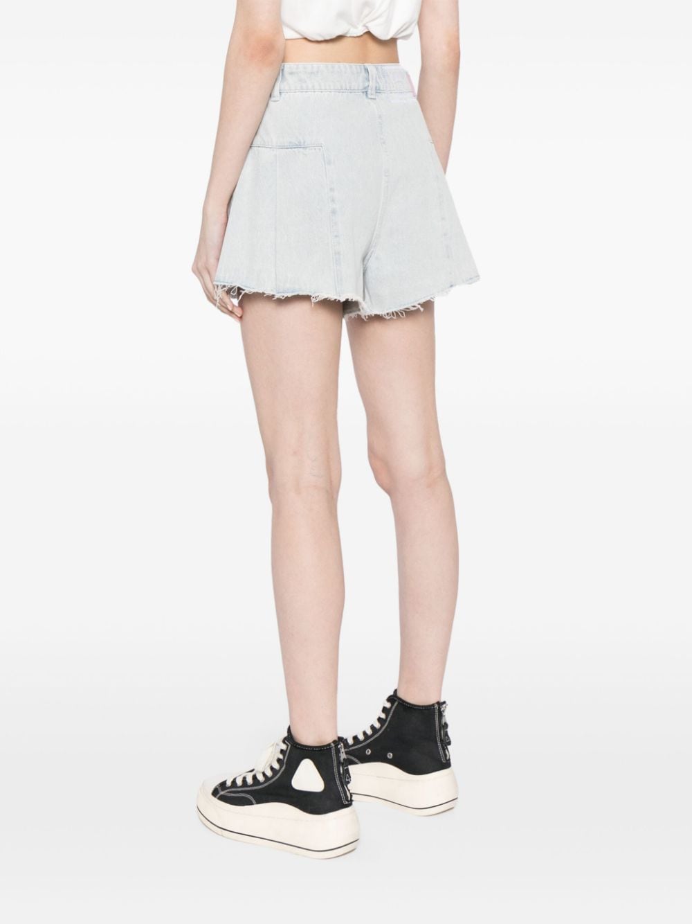 PATCH POCKET MINI-SHORTS