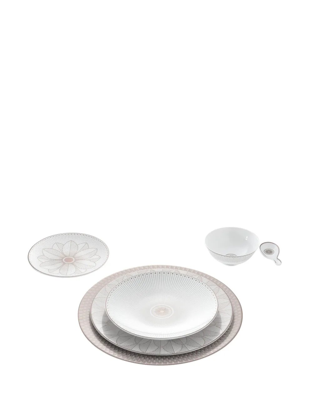 Christofle Malmaison Impériale Dessertteller | Homeware | Image 4