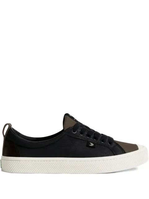 Cariuma Oca leather sneakers