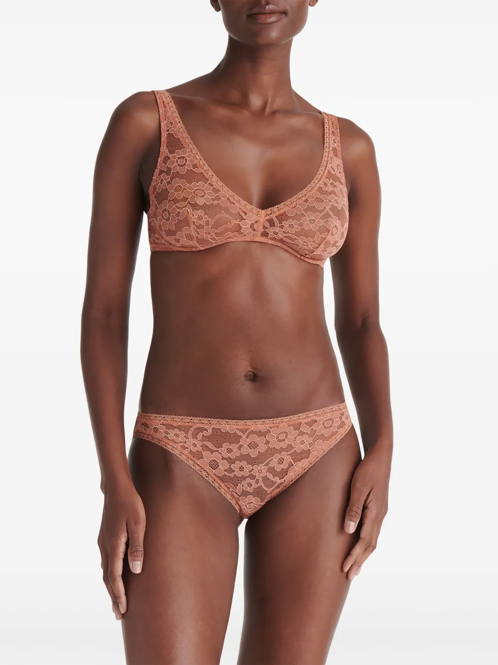 ERES Savante slip met kant Beige