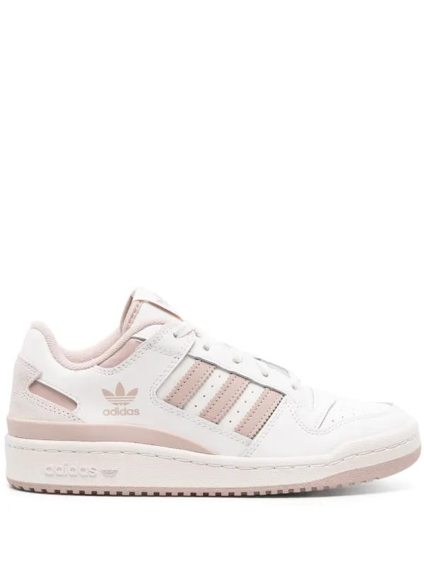 Powder pink adidas outlet