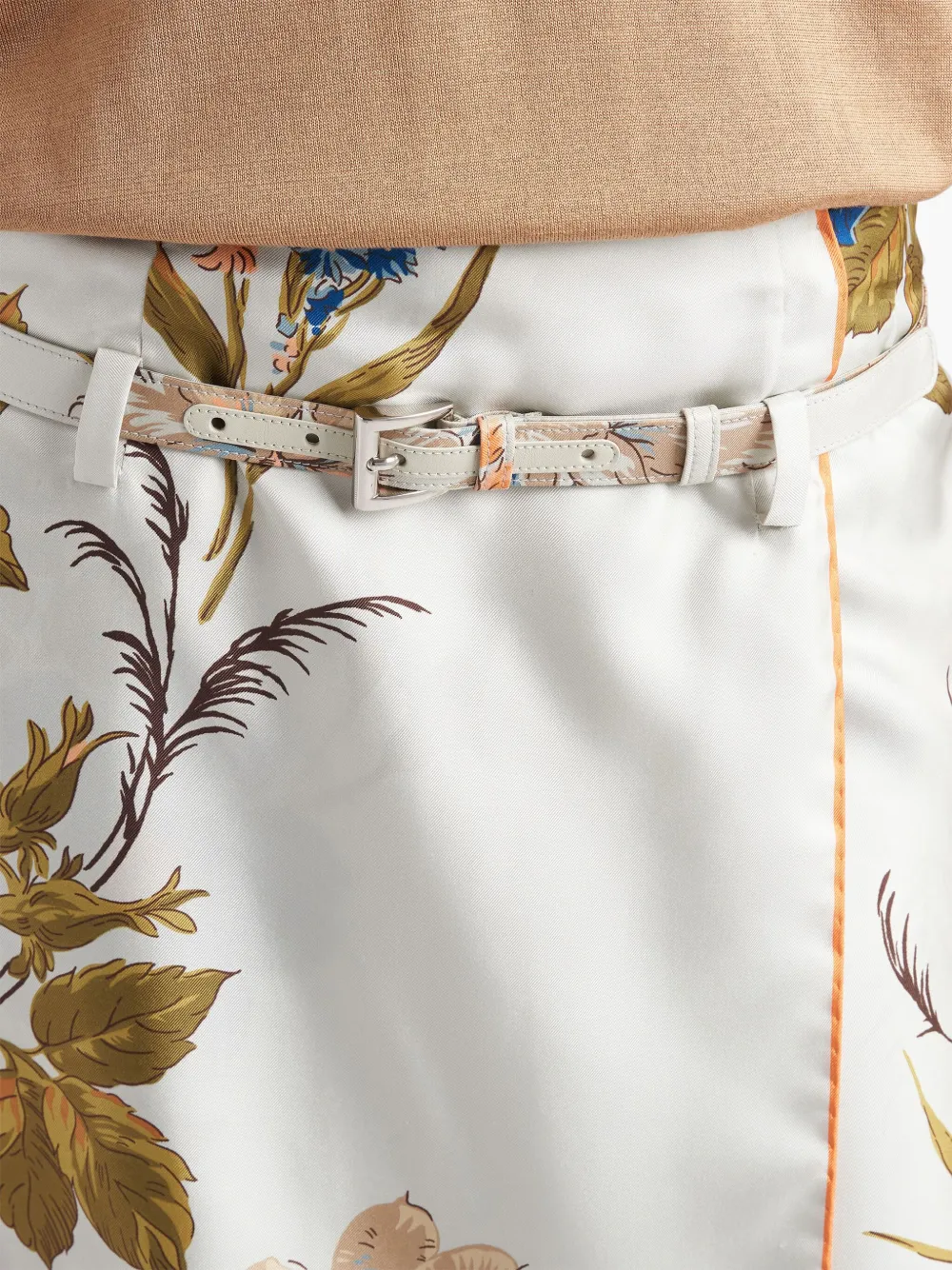 Prada Midi-rok met bloemenprint Wit