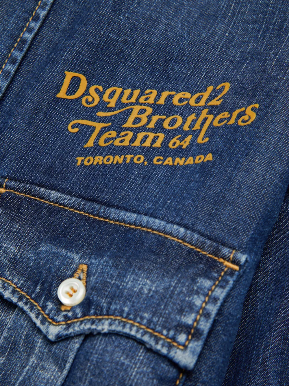 Dsquared2 Buttoned Denim Shirt In Blau