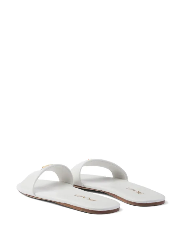 【PRADA】lady's triangleロゴ white スリッパ Prada triangle-logo Leather Slides | White | FARFETCH