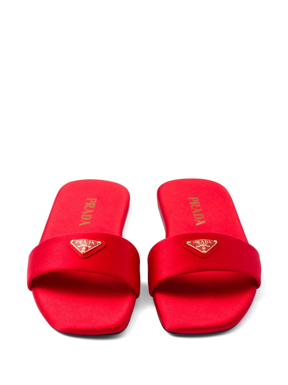 Prada Satijnen slippers met logo Rood