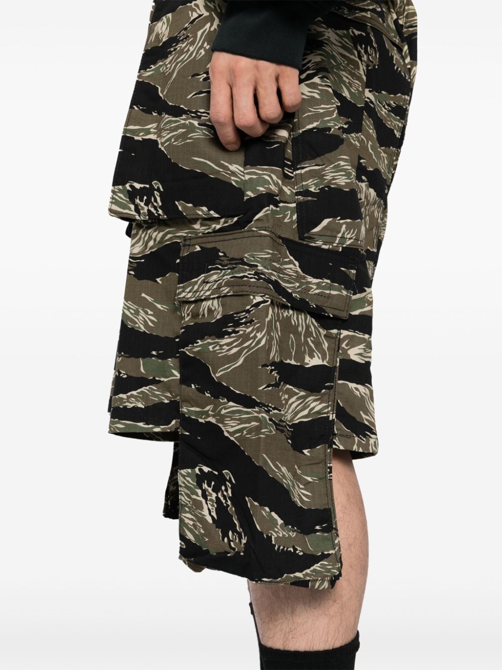 Shop B1archive Cotton Cargo Short In Green