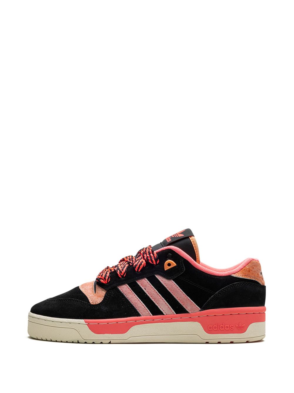 adidas Anthony Edwards Rivalry Low "With Love" sneakers Zwart