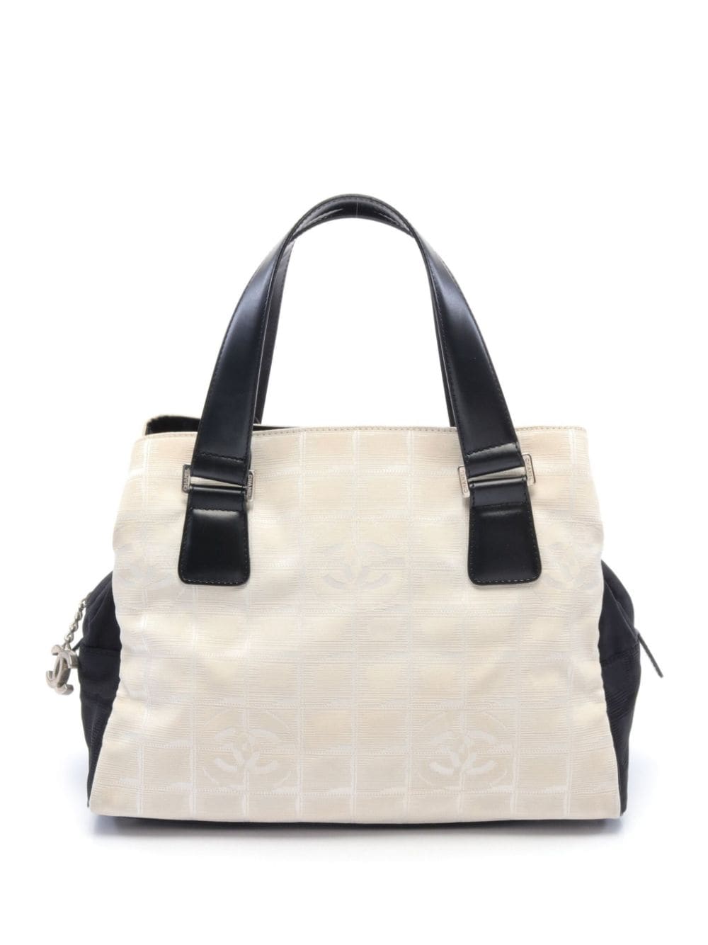 Pre-owned Chanel 2005-2006 New Travel Line Handbag In White