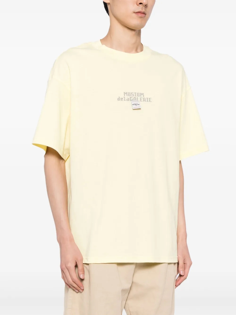 Musium Div. T-shirt met logoprint Geel