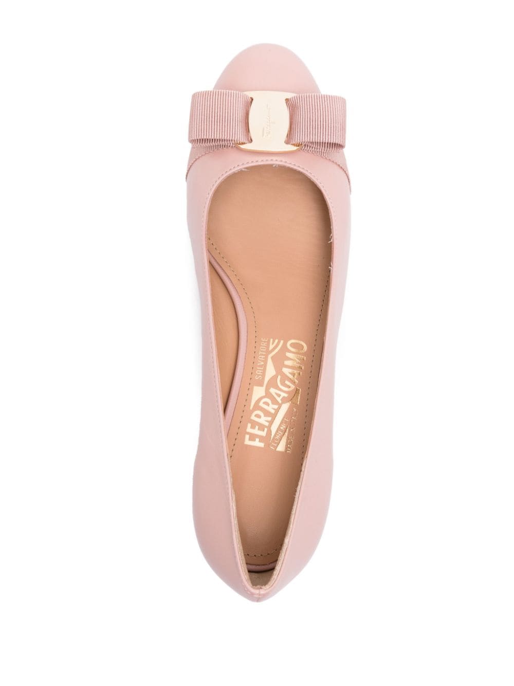 Ferragamo 30 mm Vara leren pumps met strik Roze