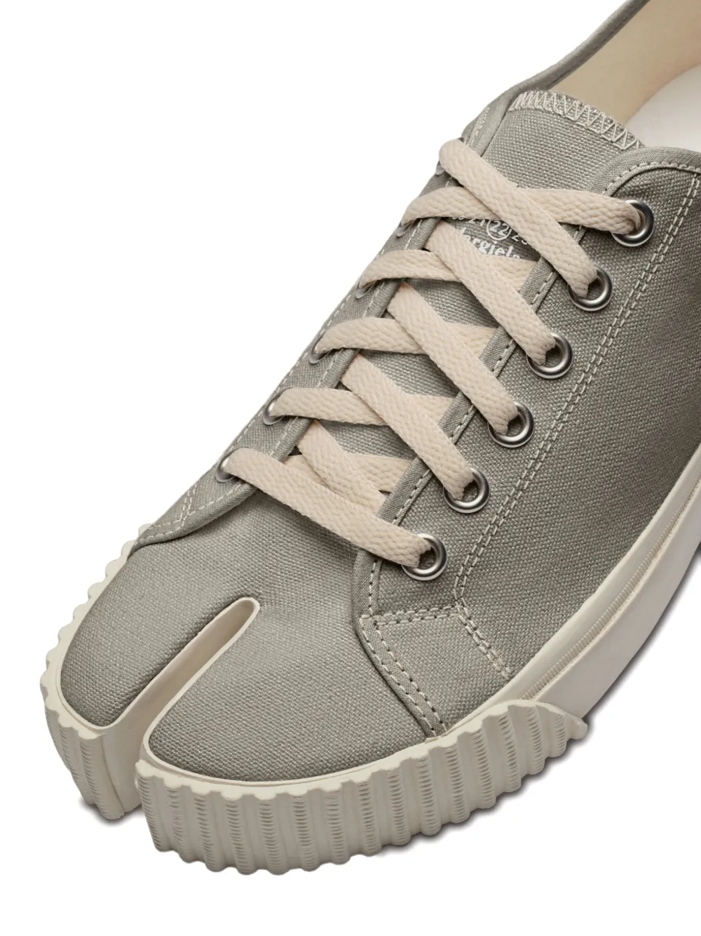 Maison Margiela Tabi split-toe ribbed-sole sneakers - Grijs
