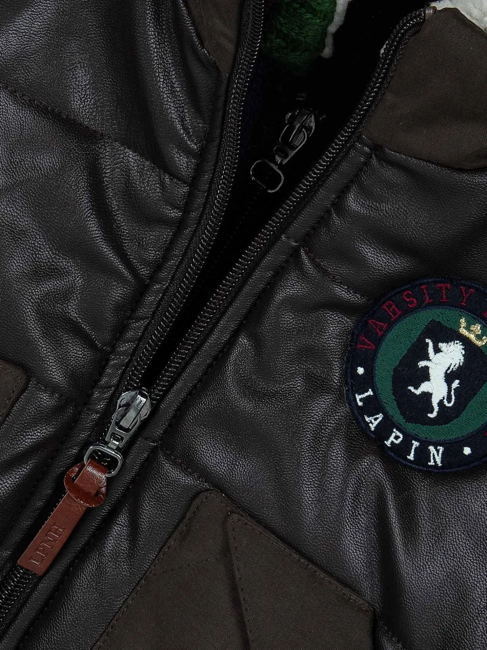Lapin House Gewatteerd jack met logopatch Bruin