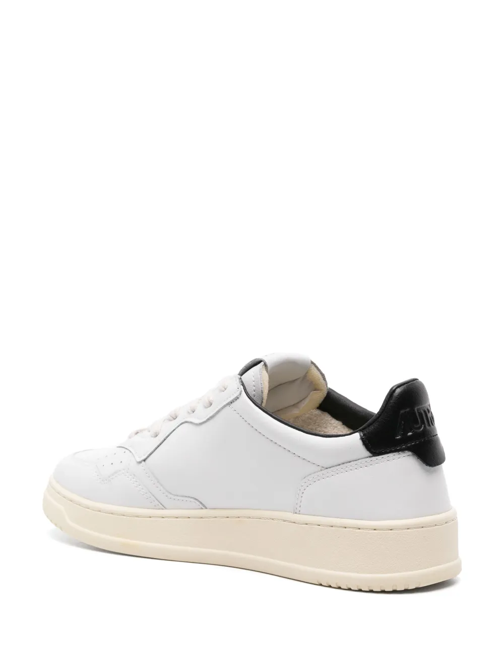 Autry Medalist Low White Sneakers With Contrasting Heel Tab In Leather Man In White