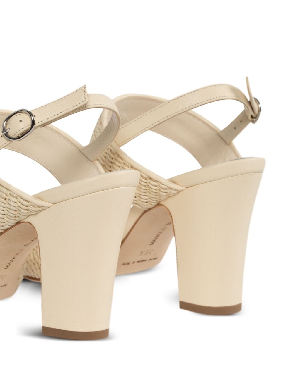 Manolo Blahnik 90 mm Khiko sandalen Beige