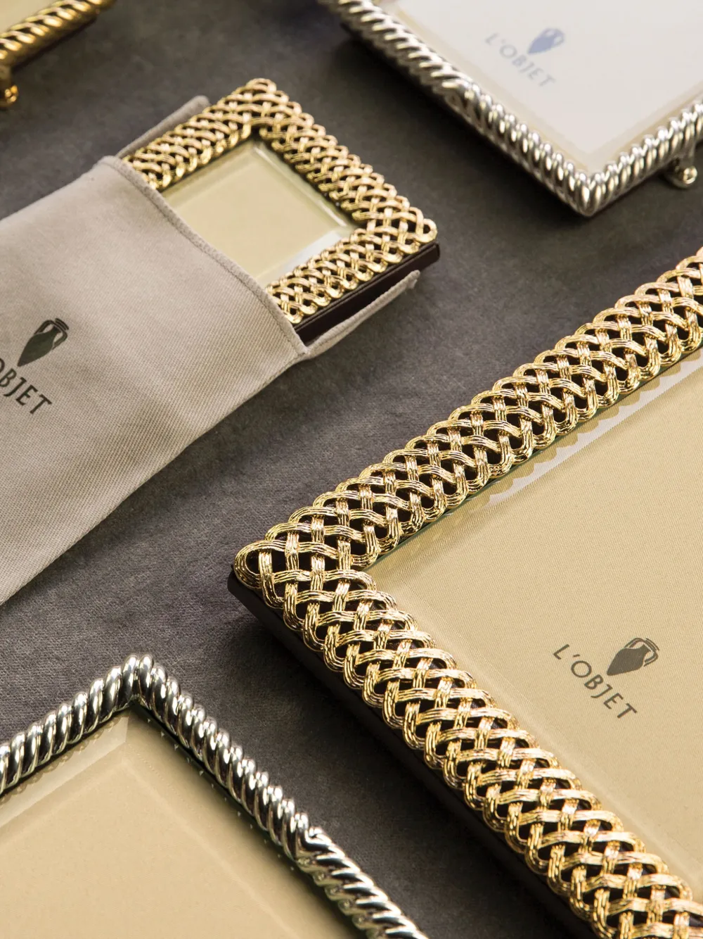 L'objet Braid Photo Frame In Gold