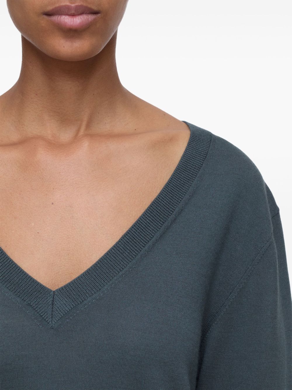 Shop Closed V-neck Wool-silk Jumper In Grey