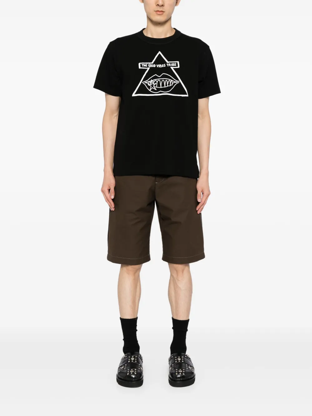 sacai T-shirt met Gonz-print - Zwart