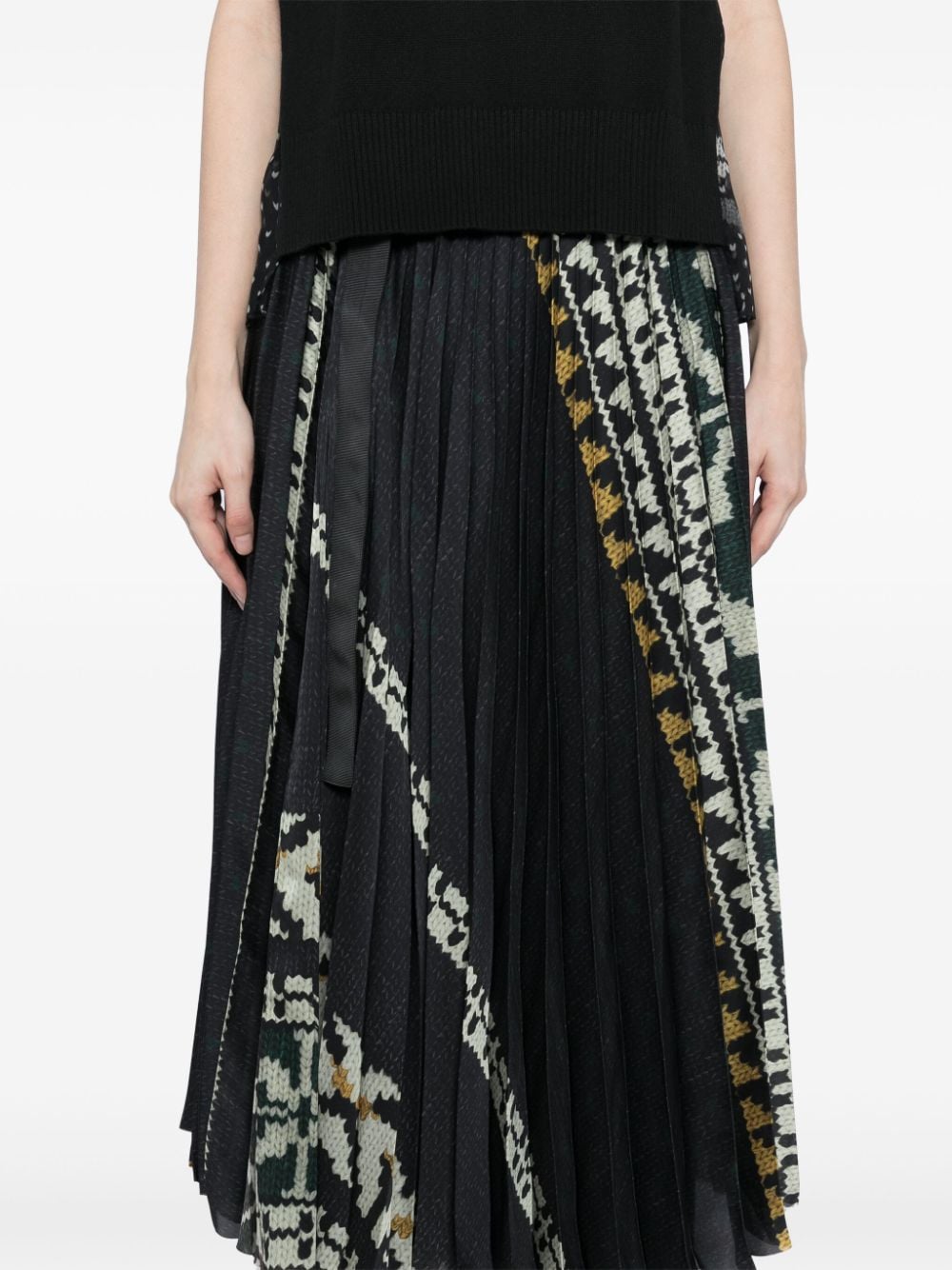 Shop Sacai Pleated Skirt In Black