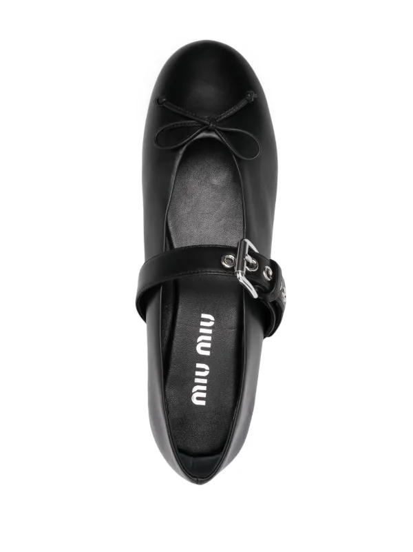 MIU MIU 黒 フラットシューズ リボン付き 36