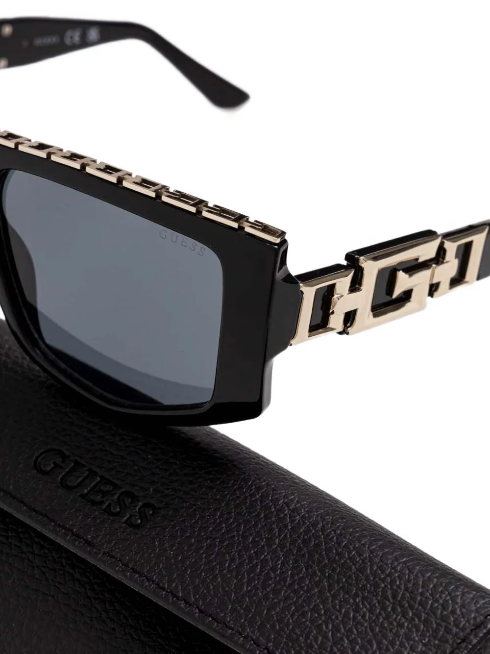 GUESS EYEWEAR Zonnebril met geometrisch montuur 01A