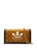 Gucci Pre-Owned 2022 x Adidas GG Supreme Wallet on Chain crossbody bag - Brown