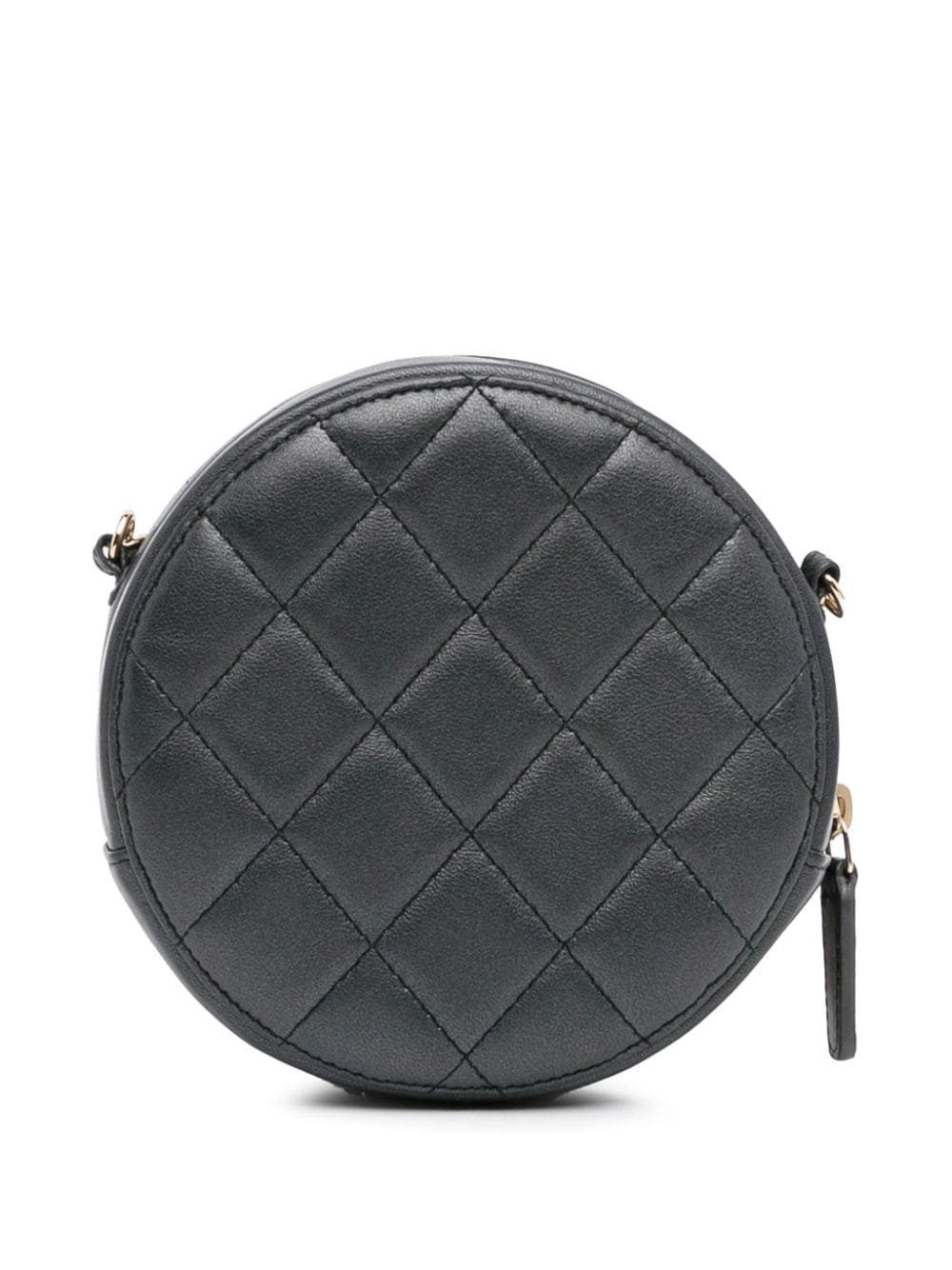 CHANEL Pre-Owned 2020 Quilted Lambskin Round Pearl Clutch with Chain crossbody bag - Zwart