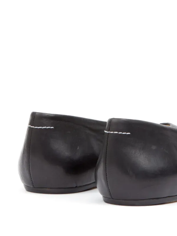 MM6 Maison Margiela レザーフラットシューズ | ブラック MM6 Maison Margiela レザーフラットシューズ | ブラック