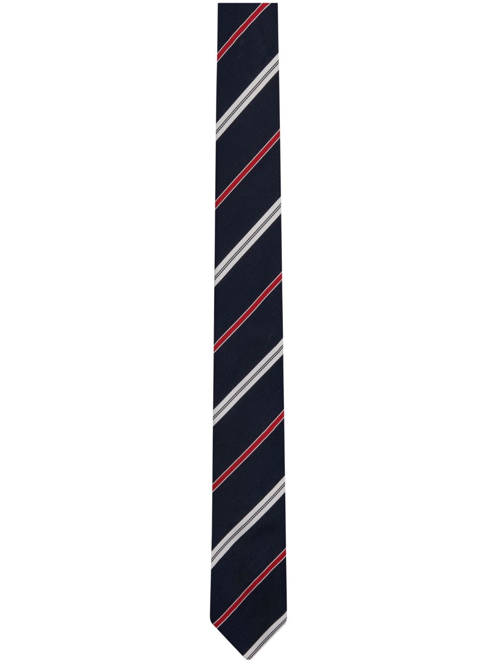 Classic tie