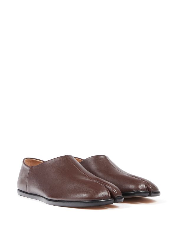 Maison Margiela Tabi Babouche slip-on Loafers | Brown | FARFETCH AU