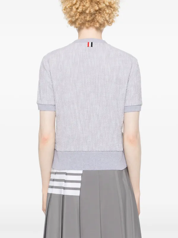 Tシャツ・カットソー THOM BROWNE 25SS Boucle Logo T-Shirt FJS206A J0194 065 Thom Browne Bouclé logo-patch T-shirt | Grey | FARFETCH ID
