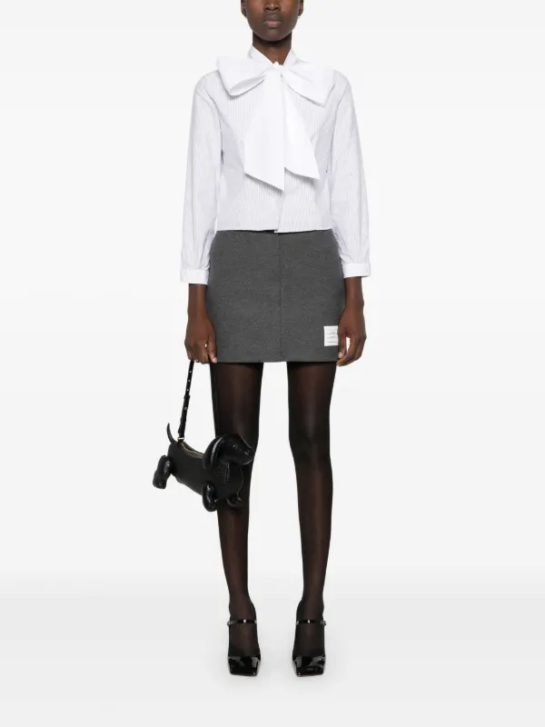 Tシャツ・カットソー THOM BROWNE FW25 Logo pussy bow blouse (FLL139A06496 100) Logo pussy bow blouse (Thom Browne/シャツ・ブラウス) | Thom