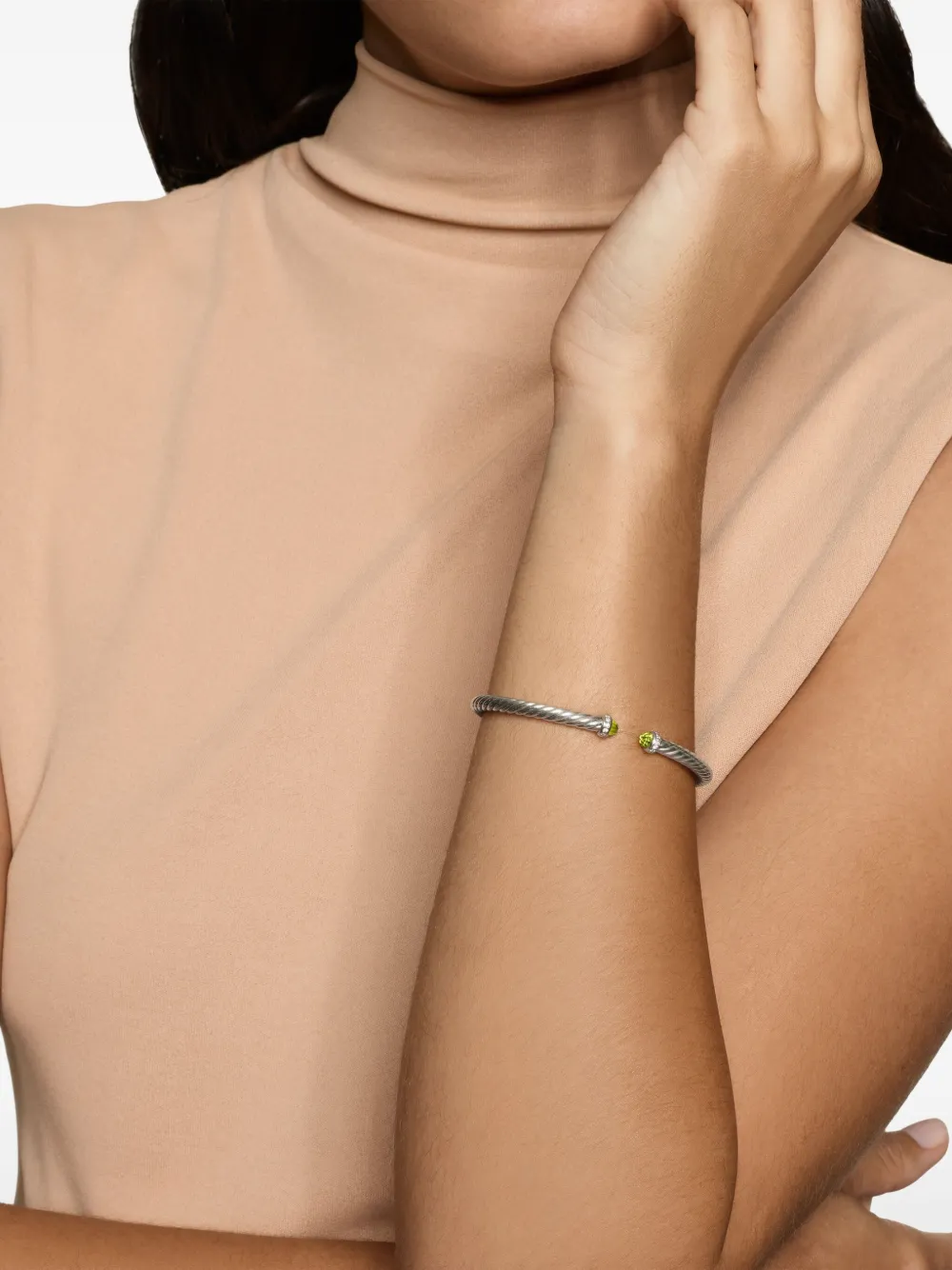 David Yurman Bracciale Cablespira in argento sterling con peridoto e diamanti (4mm) | Image 2