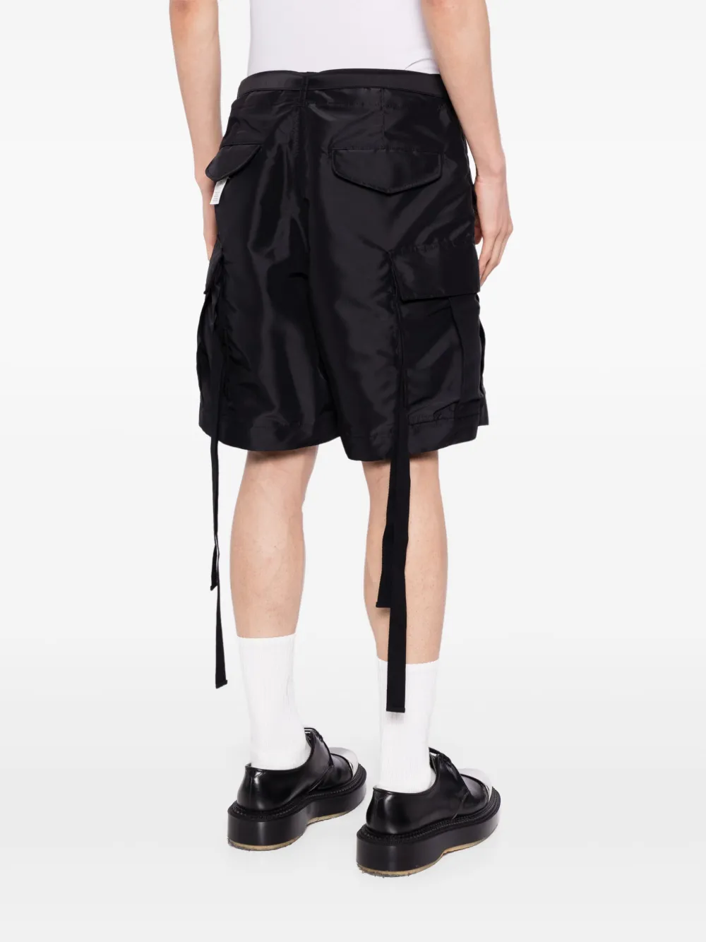 sacai Cargo shorts met ceintuur Zwart