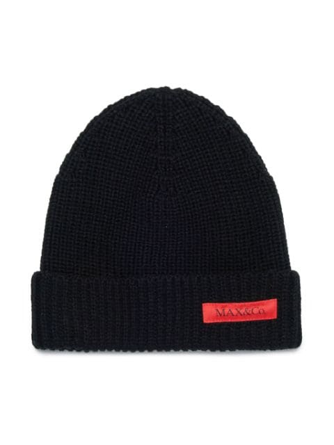 MAX&Co. Kids logo-patch knitted beanie