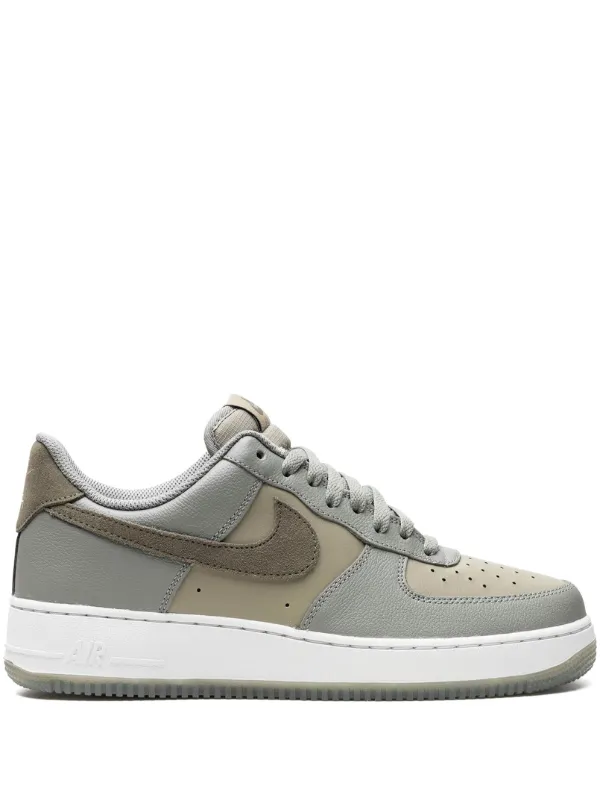 Nike Air Force '07 LV8 