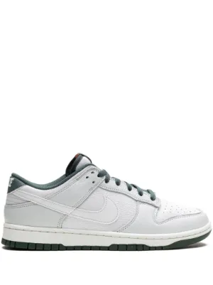 Nike SB Dunk Low Pro ISO 