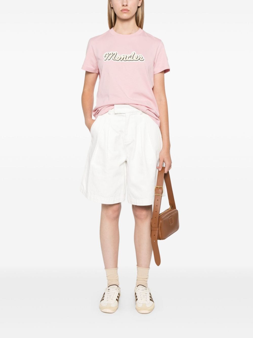 Moncler T-shirt met logoprint - Roze