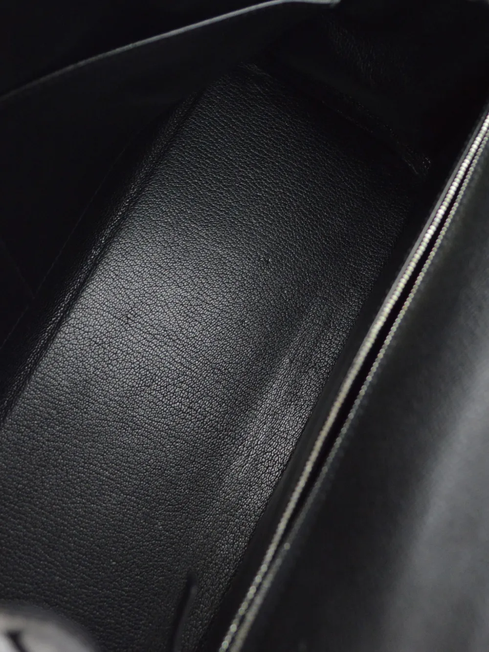 Pre-owned Hermes 2004 Kelly 32 Two-way Handbag In 黑色