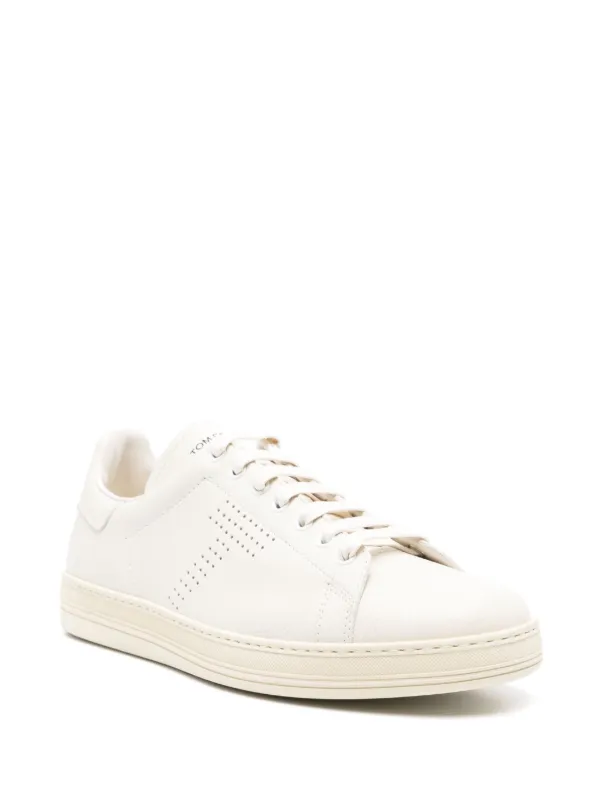 【関税＆送料込み】Tom Ford Logo Leather Sneakers TOM FORD perforated-logo Leather Sneakers | Neutrals | FARFETCH