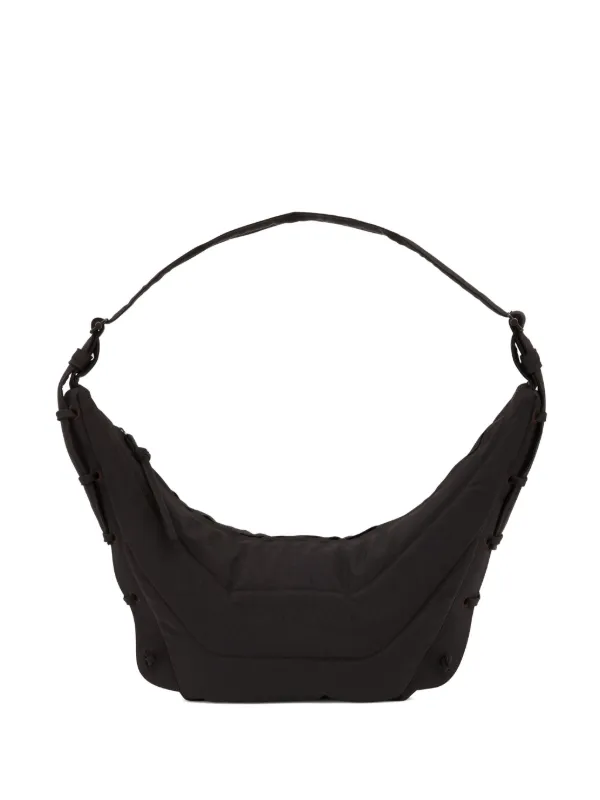 バッグ LEMAIRE Medium Soft Game Bag BLACK 23959921_54010239_600.jpg
